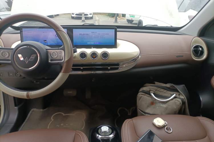 Used Wuling Bingo 2023 410 km Lingxi Deluxe Edition
