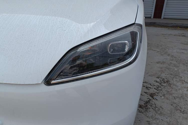 Used Wuling Hongguang New Energy 2024 All-Electric Model 300KM Standard Version Left Front Headlight