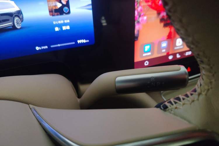 Used Hima AITO M9 2024 Range-Extended Ultra Version 52 kWh 6-Seater Model Gear Lever