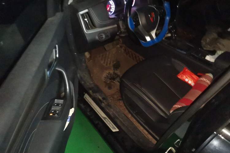 Used Roewe i6 2020 PLUS 1.6L CVT 4G Connected Glory Flagship Edition Driver Seat