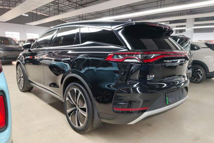 Used BYD Tang New Energy 2022 DM-p 215KM Four-Wheel Drive Flagship Model Exterior 2