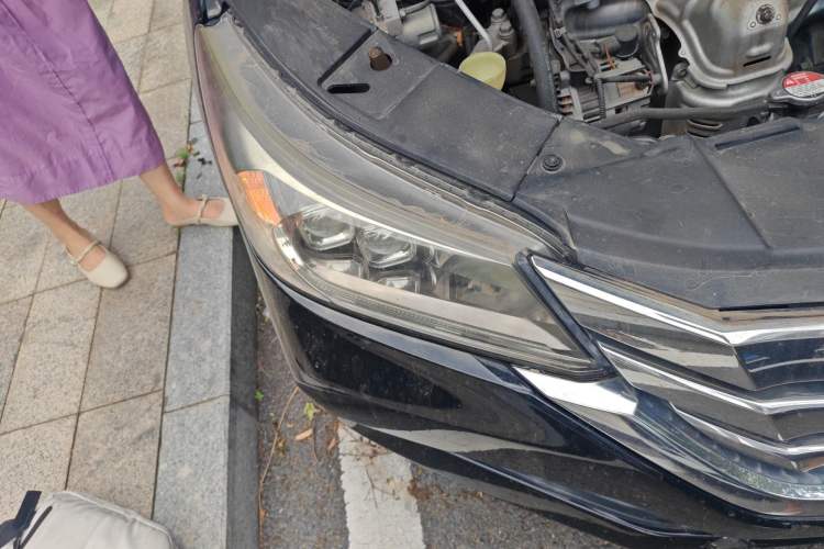 Used Honda Accord 2014 2.4L EX Luxury Edition Right Front Headlight