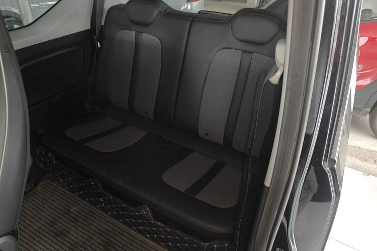 Used Wuling Hongguang MINIEV 2022 GAMEBOY 300km Enthusiast Model with Lithium Iron Phosphate Left Rear Seat