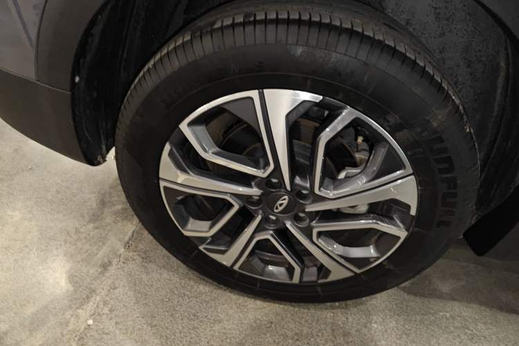 Used Chery Tiggo 7 PLUS 2023 Revised Version 1.6 TGDI DCT Prestige Edition
