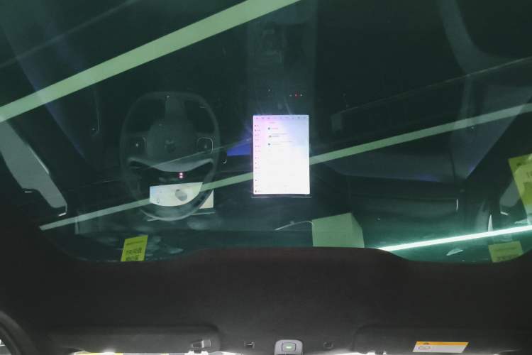 Used Nio EC7 2023 100kWh First Edition Headliner