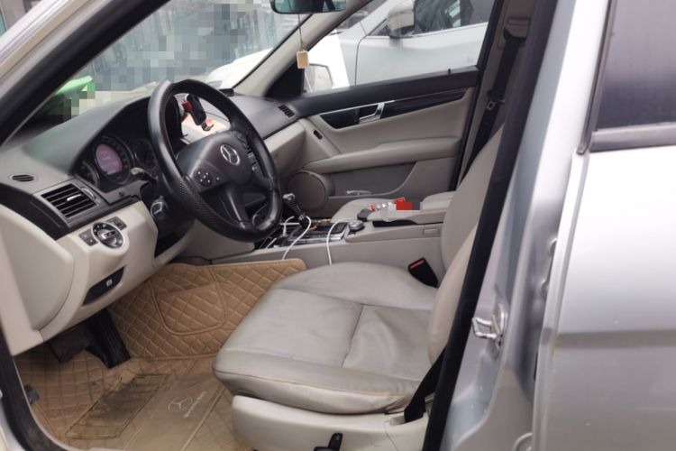 Used Mercedes-Benz C-Class 2010 C 180K Classic model
