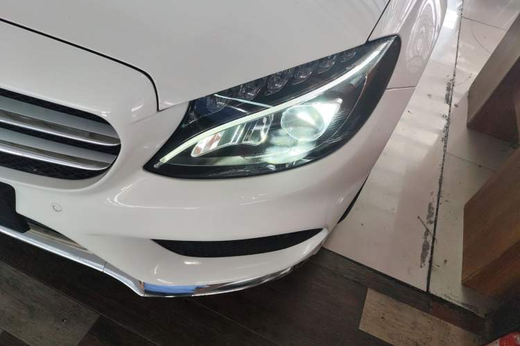 Used Mercedes-Benz C-Class 2015 C 200 station wagon