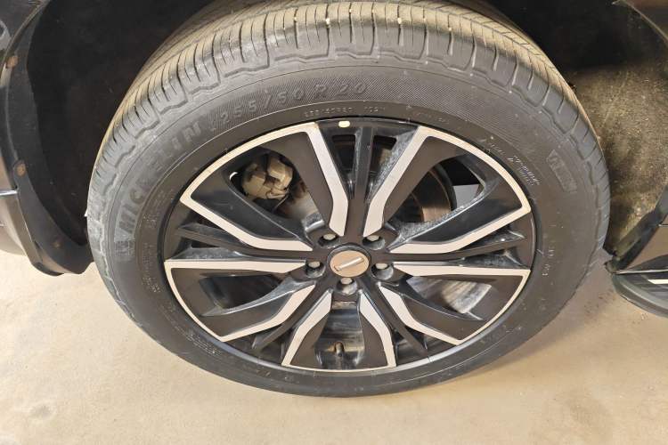 Used Wey VV7 2017 2.0T Flagship Model
