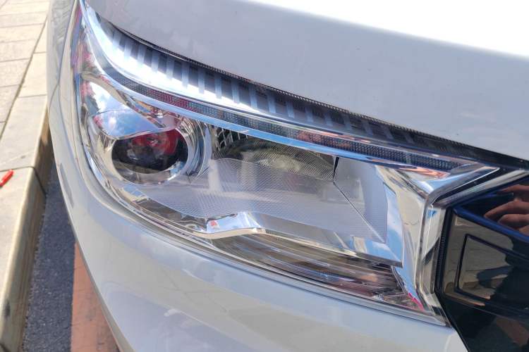 Used CHANGAN KAICHENG F70 2022 2.4T Gasoline Automatic 4x4 Overland Edition Standard Wheelbase 4K22D4T Right Front Headlight