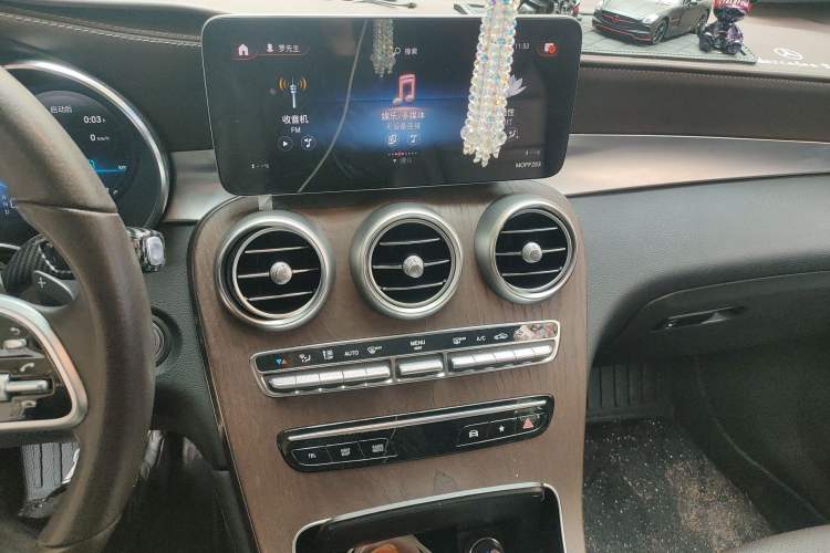 Used Mercedes-Benz GLC 2020 Facelift GLC 300 L 4MATIC Dynamic Edition