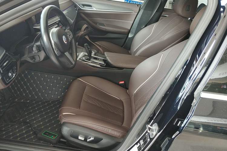 Used BMW 5 Series 2022 Second Facelift 530Li Leading Edition M Sport Package