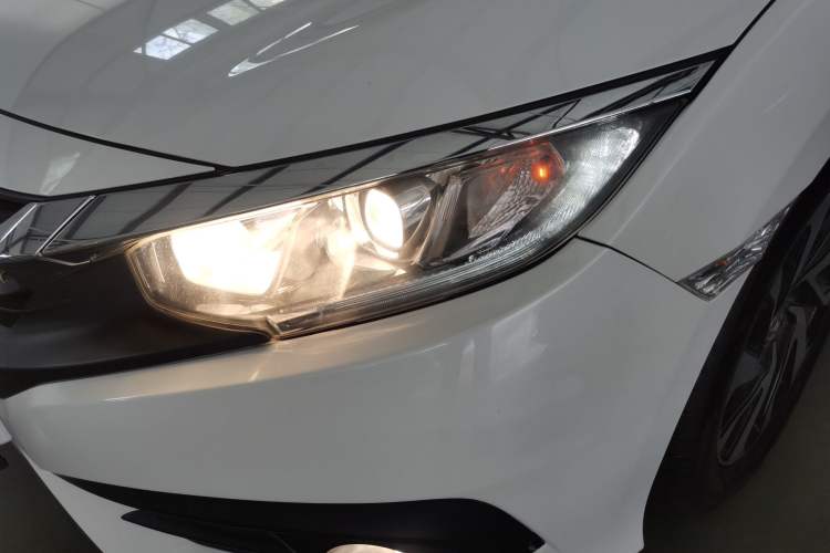 Used Honda Civic 2016 220TURBO CVT Luxury Edition Left Front Headlight