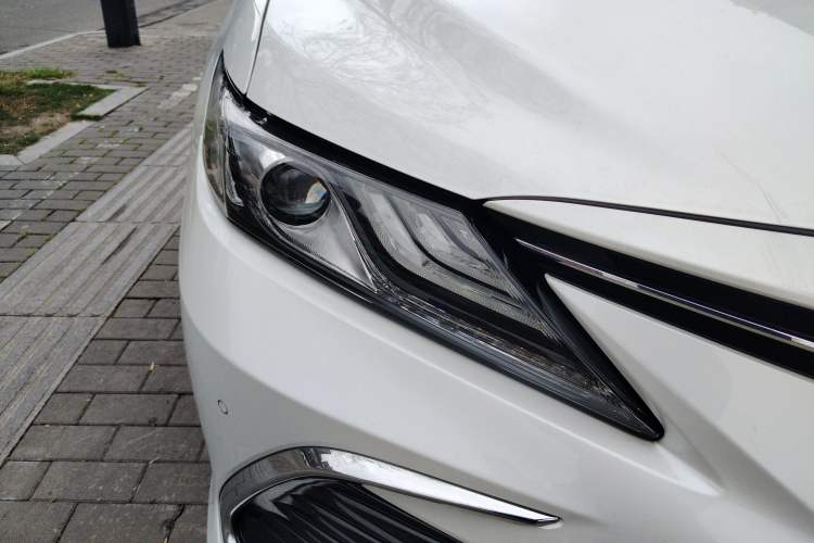 Used Toyota Camry 2021 2.0G Luxury Edition Right Front Headlight