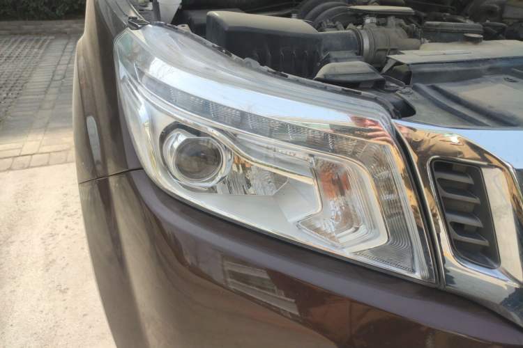 Used Nissan Navara 2017 2.5L Automatic 4x4 Luxury Edition QR25