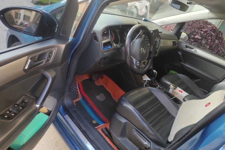 Used Volkswagen Touran 2018 Volkswagen Touran L 280TSI DSG Comfort Edition 7 Seats China V Emission Standard