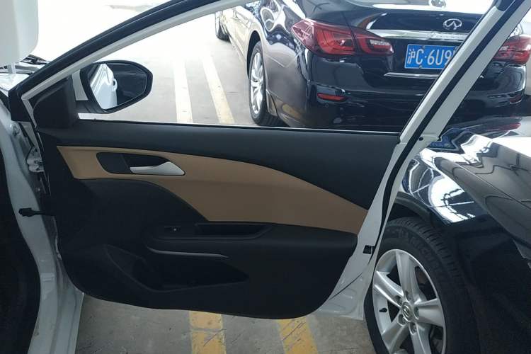 Used Chevrolet Monza 2020 320 Automatic Enjoyment Edition