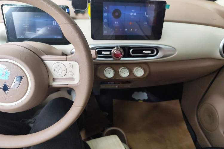 Used Wuling Hongguang MINIEV 2025 Four-Door Version Premium Edition