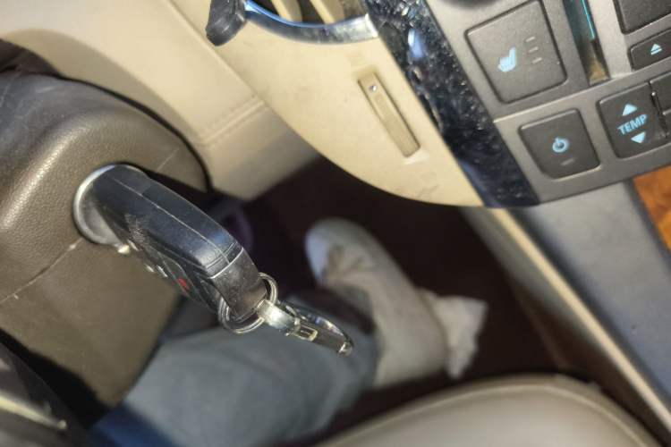 Used Buick LaCrosse 2011 2.4L SIDI Elegant Edition Vehicle Key