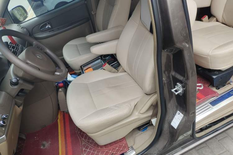 Used Buick GL8 2014 2.4L Classic Edition Left Front Seat