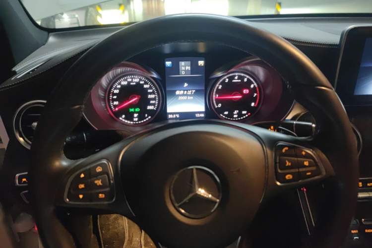 Used Mercedes-Benz GLC 2017 GLC 260 4MATIC Luxury Model
