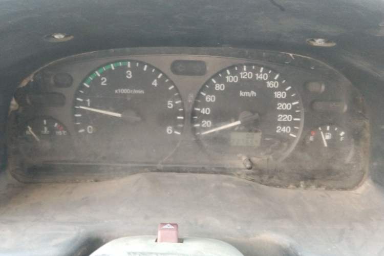 Used Ford Classic Transit 2013 2.8T Diesel Logistics Model with Short Wheelbase and Mid-Roof JX493ZLQ4