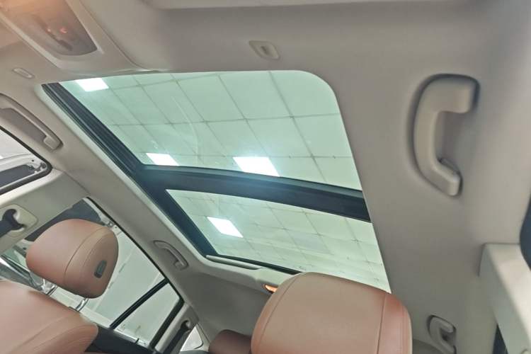 Used BMW 5 Series GT 2014 535i Leading Model