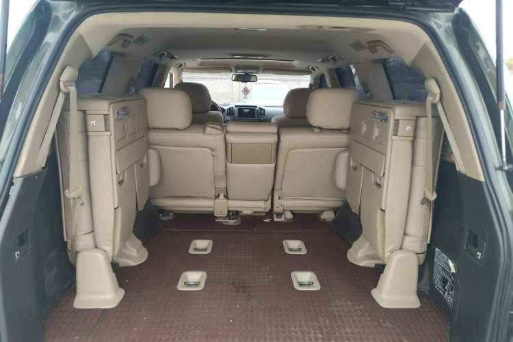 Used Toyota Land Cruiser  Trunk