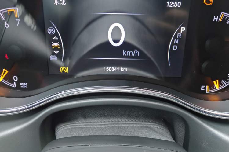 Used Jeep Grand Cherokee 2020 3.6L Elite Navigation Edition Odometer Close Up