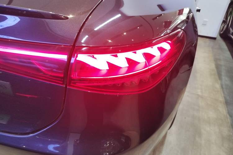 Used Mercedes-Benz EQS 2022 Updated Version 450+ Pioneer Edition Right Rear Taillight