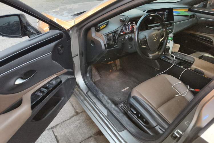 Used Lexus ES 2021 200 Excellence Edition