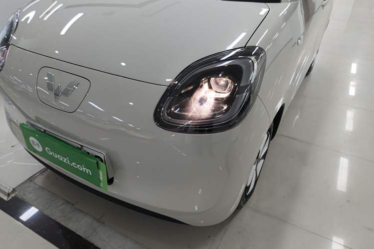 Used Wuling Hongguang MINIEV 2025 Four-Door Version Advanced Edition Left Front Headlight
