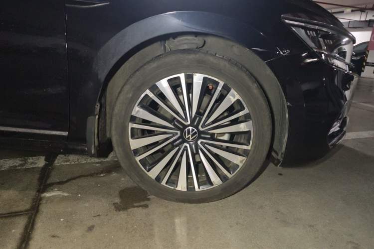 Used Volkswagen Passat 2020 Revised Version 330TSI Luxury Edition China VI Standard
