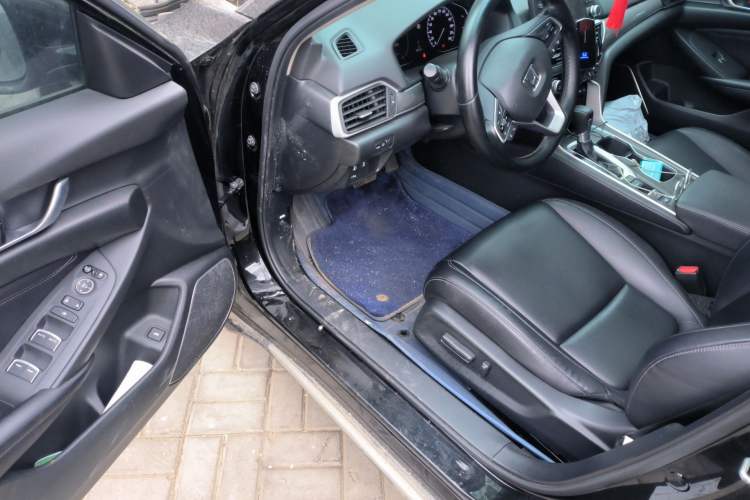 Used Honda Accord 2018 260TURBO Luxury Edition China VI Driver Seat