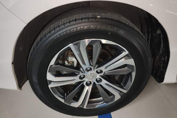 Used Honda UR-V 2020 240TURBO Front-Wheel Drive Elegant Edition Left Front Wheel Hub