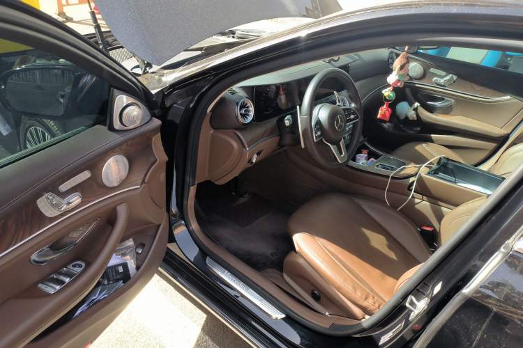 Used Mercedes-Benz E-Class 2019 E 300 L Luxury Model