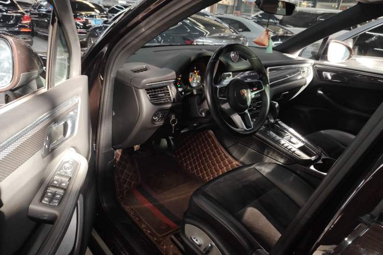 Used Porsche Macan 2020 Macan 2.0T
