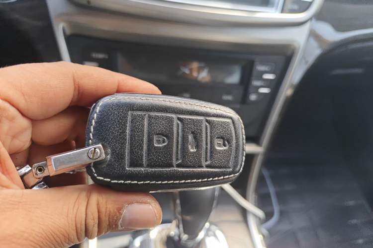 Used CHANGAN Raeton 2014 1.8T Automatic Prestige Anniversary Edition China V Standard
