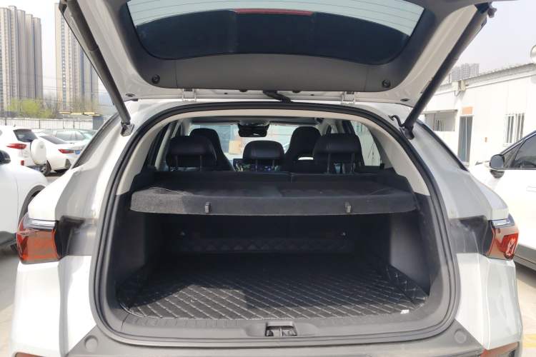 Used BYD Yuan PLUS 2022 510KM Flagship PLUS Trunk