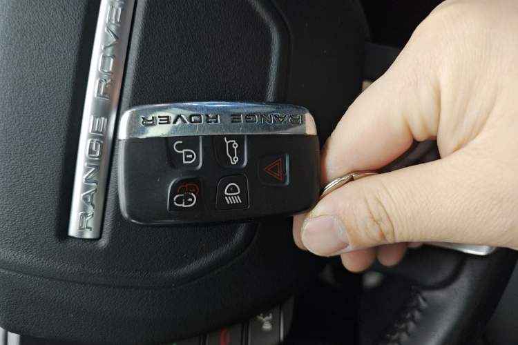 Used Land Rover Range Evoque 2014 2.0T 5-Door Luxury Edition
