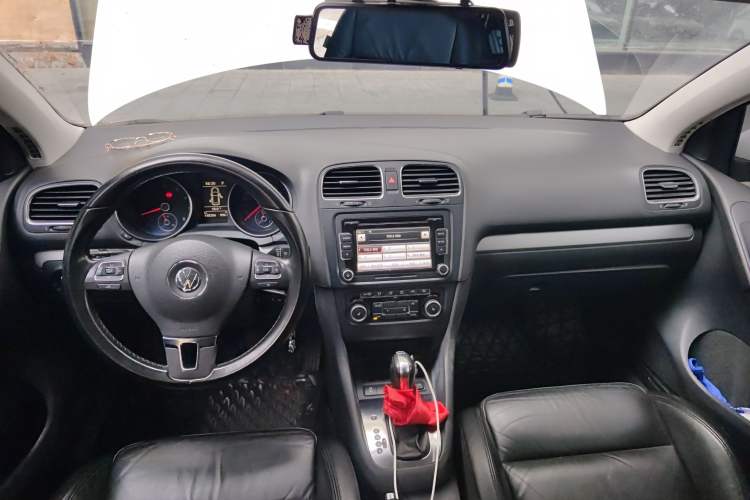 Used Volkswagen Golf 2012 1.4TSI Automatic Luxury Edition
