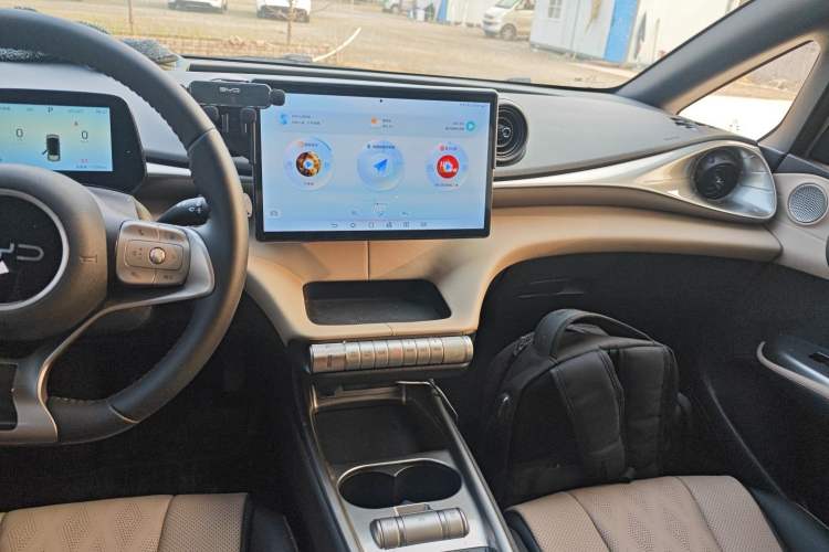 Used BYD Dolphin 2025 420km Free Edition
