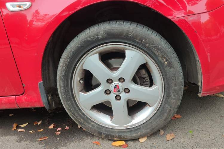 Used Roewe 350 2012 1.5L Automatic Smart Value Edition Right Front Wheel Hub