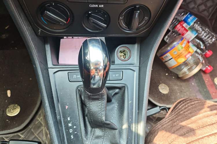 Used Volkswagen Lavida 2017 1.6L Automatic Fashion Edition
