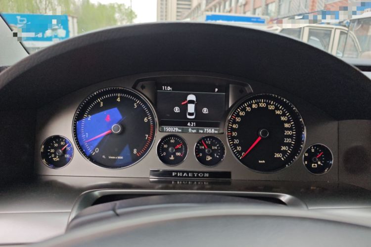 Used Volkswagen Phaeton 2012 3.0L Executive Version
