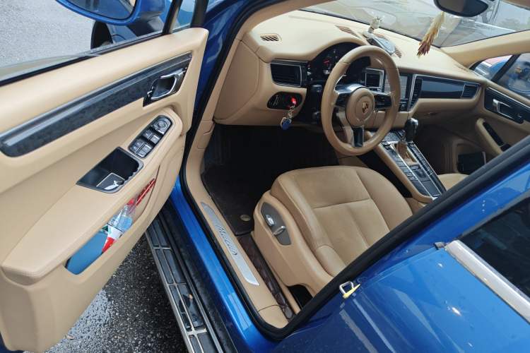 Used Porsche Macan 2014 Macan 2.0T
