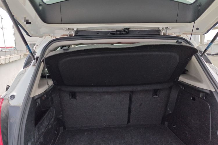 Used Buick Encore 2015 1.4T Automatic Two-Wheel Drive Urban Elite Version Trunk