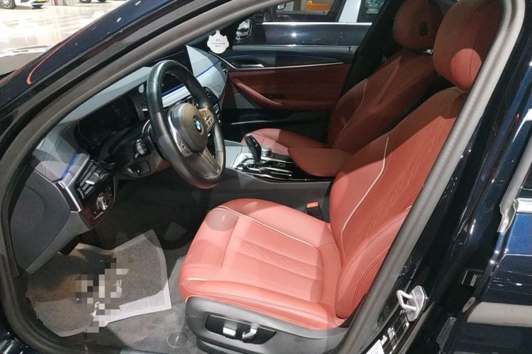 Used BMW 5 Series 2022 Second Facelift 530Li Leading Edition M Sport Package Left Front Seat