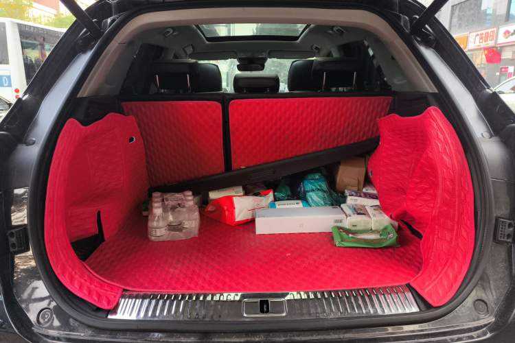 Used Hongqi HS5 2022 2.0T Smart Connect Flagship All-Wheel Drive LeGou Edition Trunk