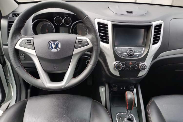 Used Changan CS35 2015 1.6L Automatic Luxury Model China V Standard
