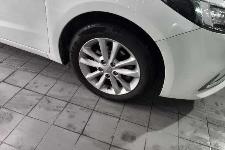 Used Kia K3 2016 1.6L Automatic with Sunroof
